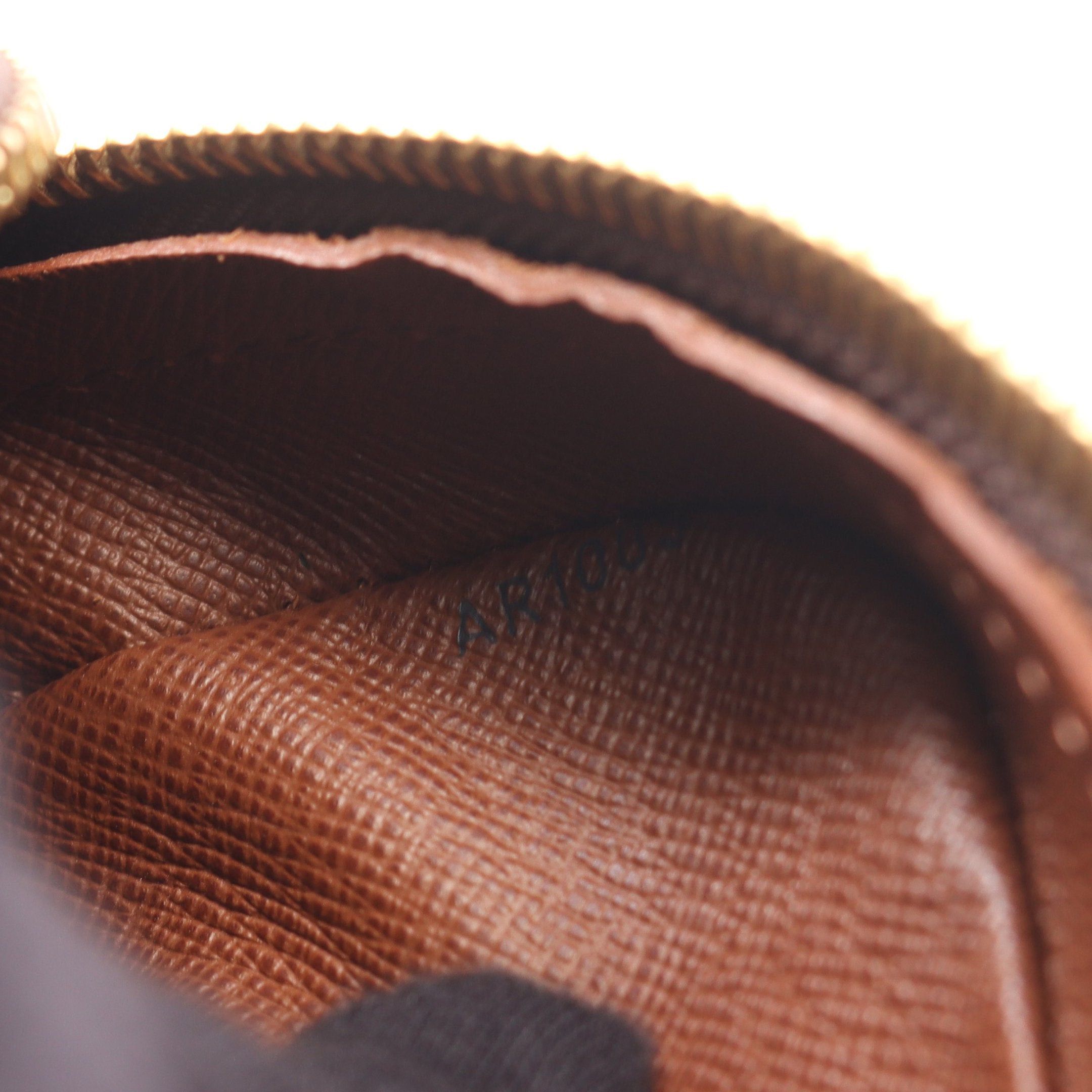 Louis Vuitton Louis Vuitton Nil Monogram Shoulder Bag Leather Brown Size ONE SIZE - 5 Thumbnail
