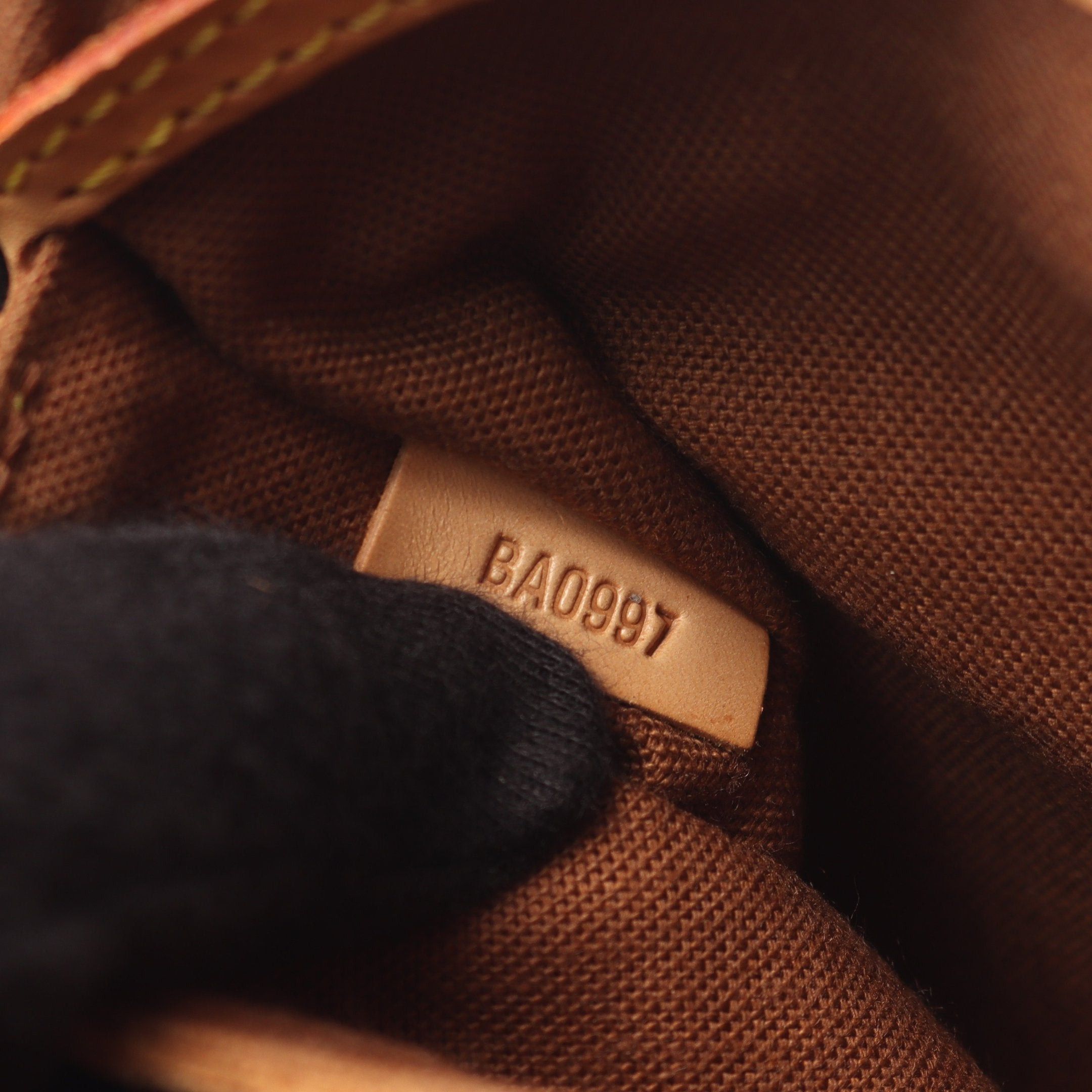 Louis Vuitton Louis Vuitton Alma Pm Monogram Handbag Leather Brown Size ONE SIZE - 5 Thumbnail