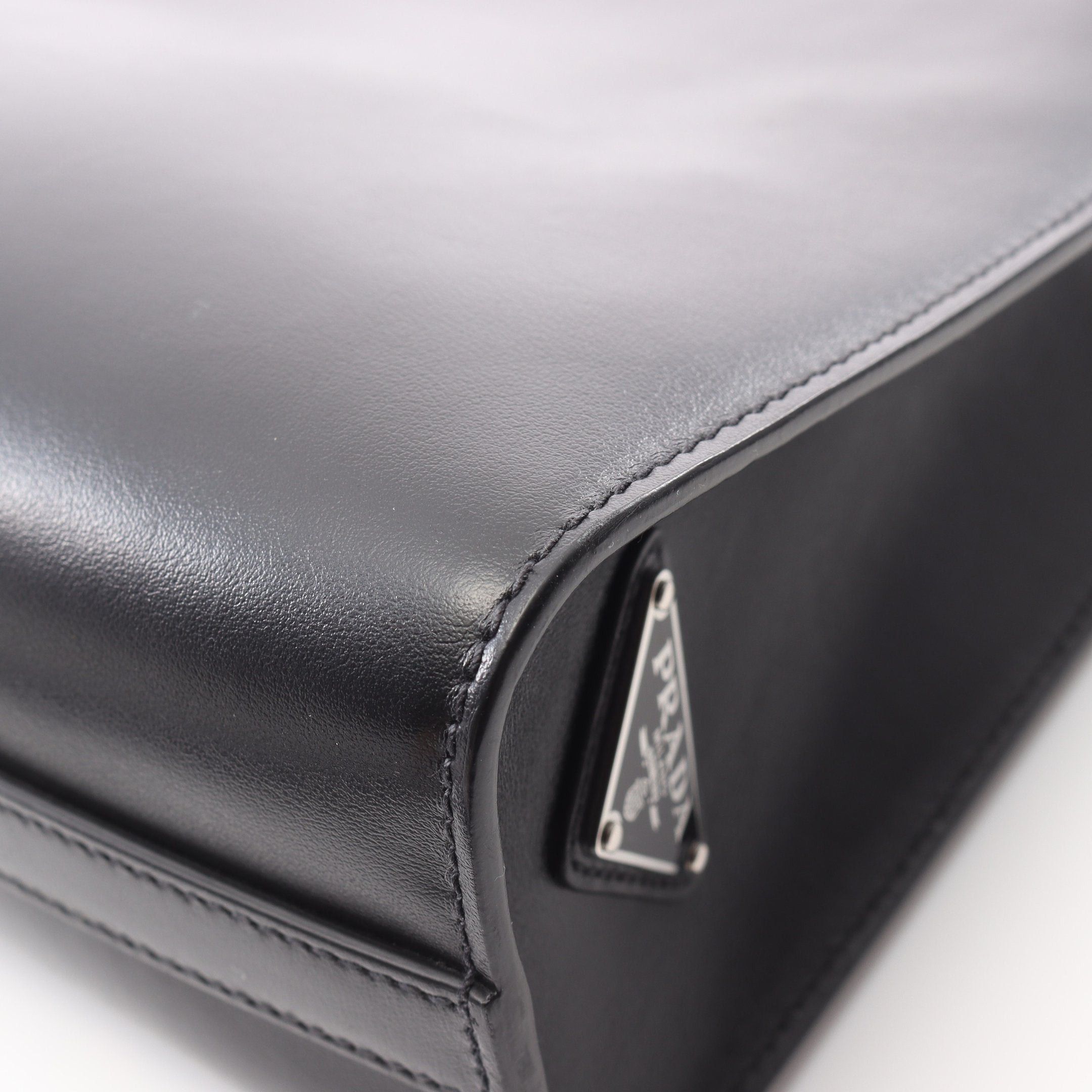 Prada Prada Soft Calf Triangle Logo Handbag Tote Bag Leather Black Size ONE SIZE - 8 Thumbnail