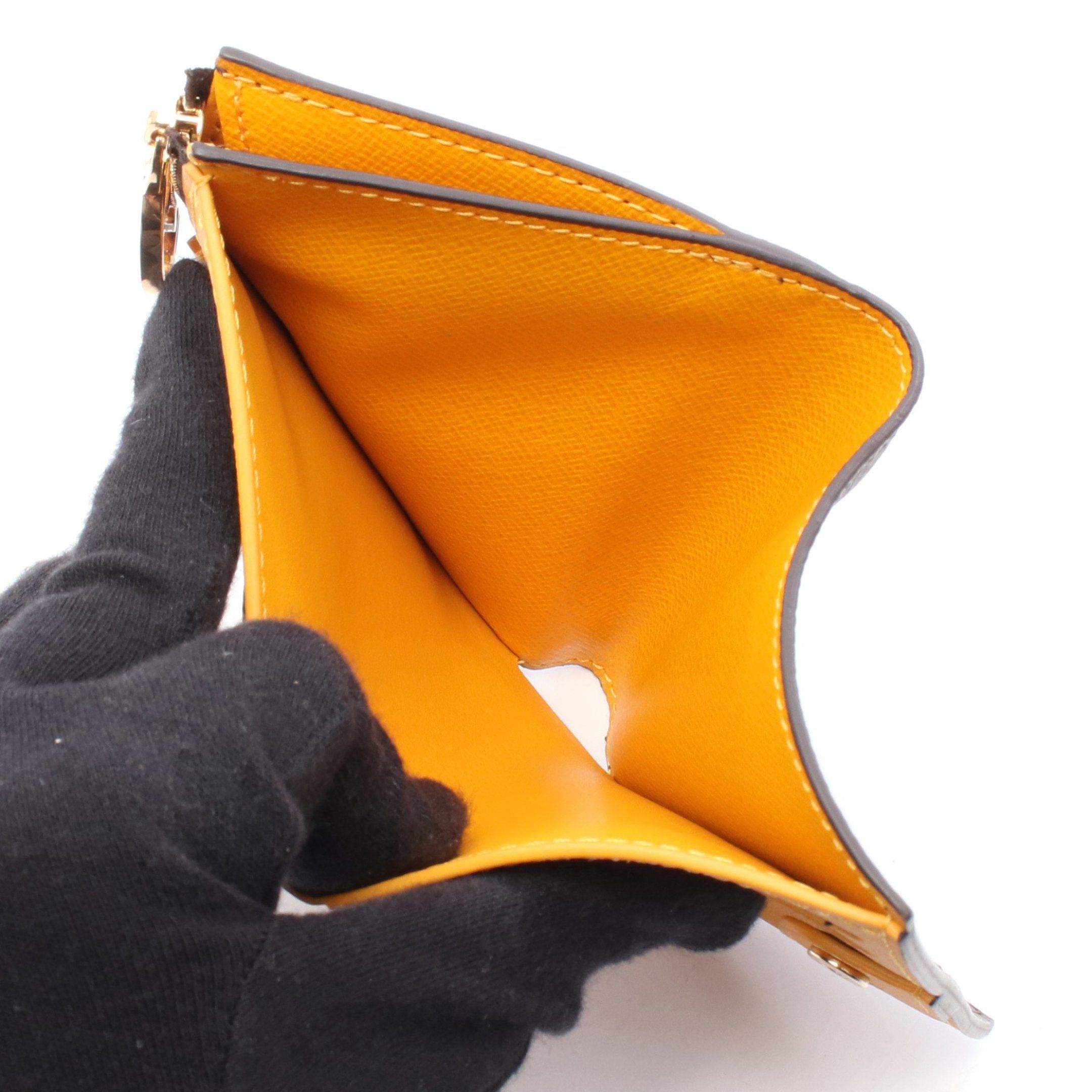 Louis Vuitton Louis Vuitton Portefeuil Lisa Monogram Jaune Doll Bi-Fold Wallet Brown Size ONE SIZE - 5 Thumbnail