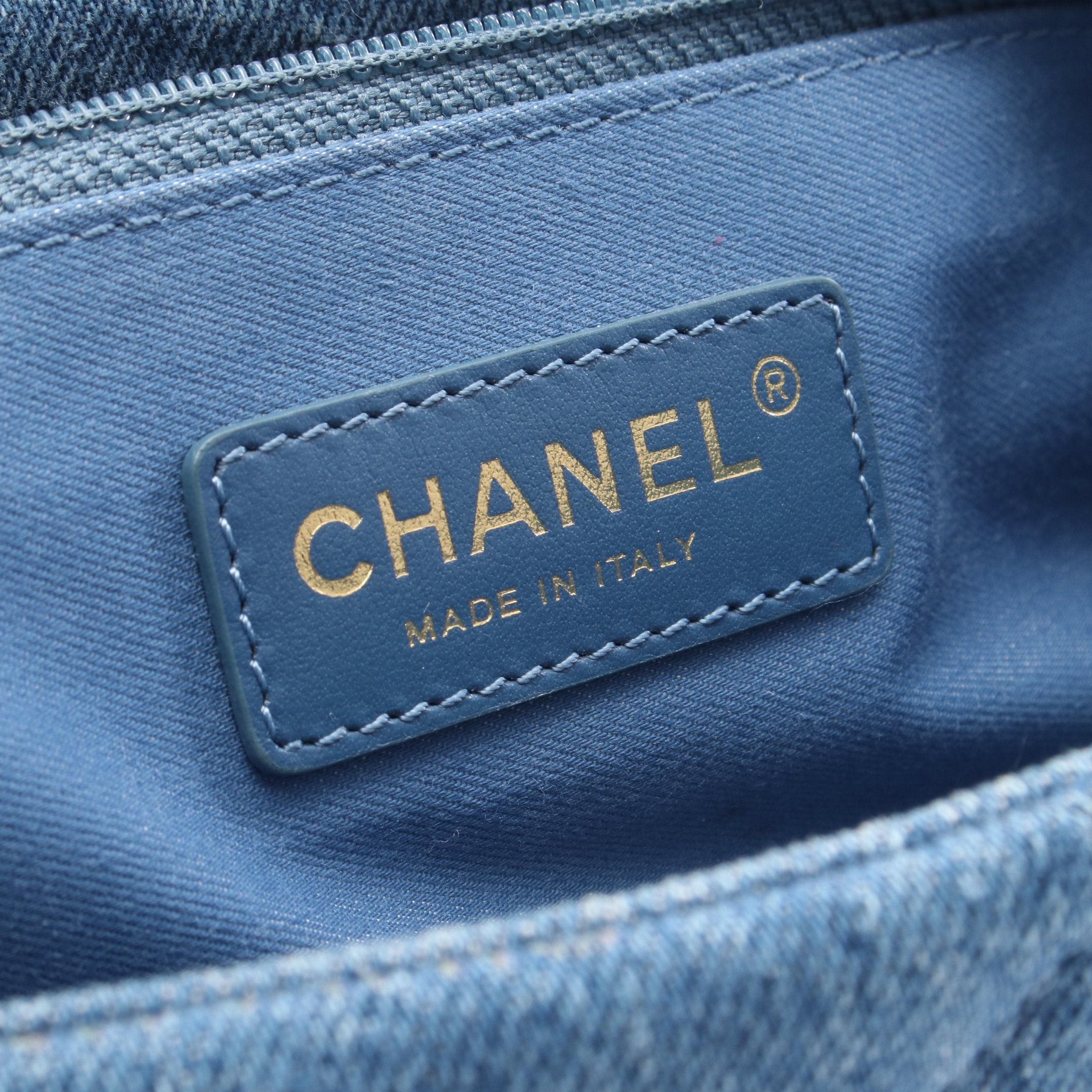 Chanel Chanel Matelasse Chain Shoulder Bag Denim Blue Multicolor Gold Hardware Size ONE SIZE - 4 Thumbnail
