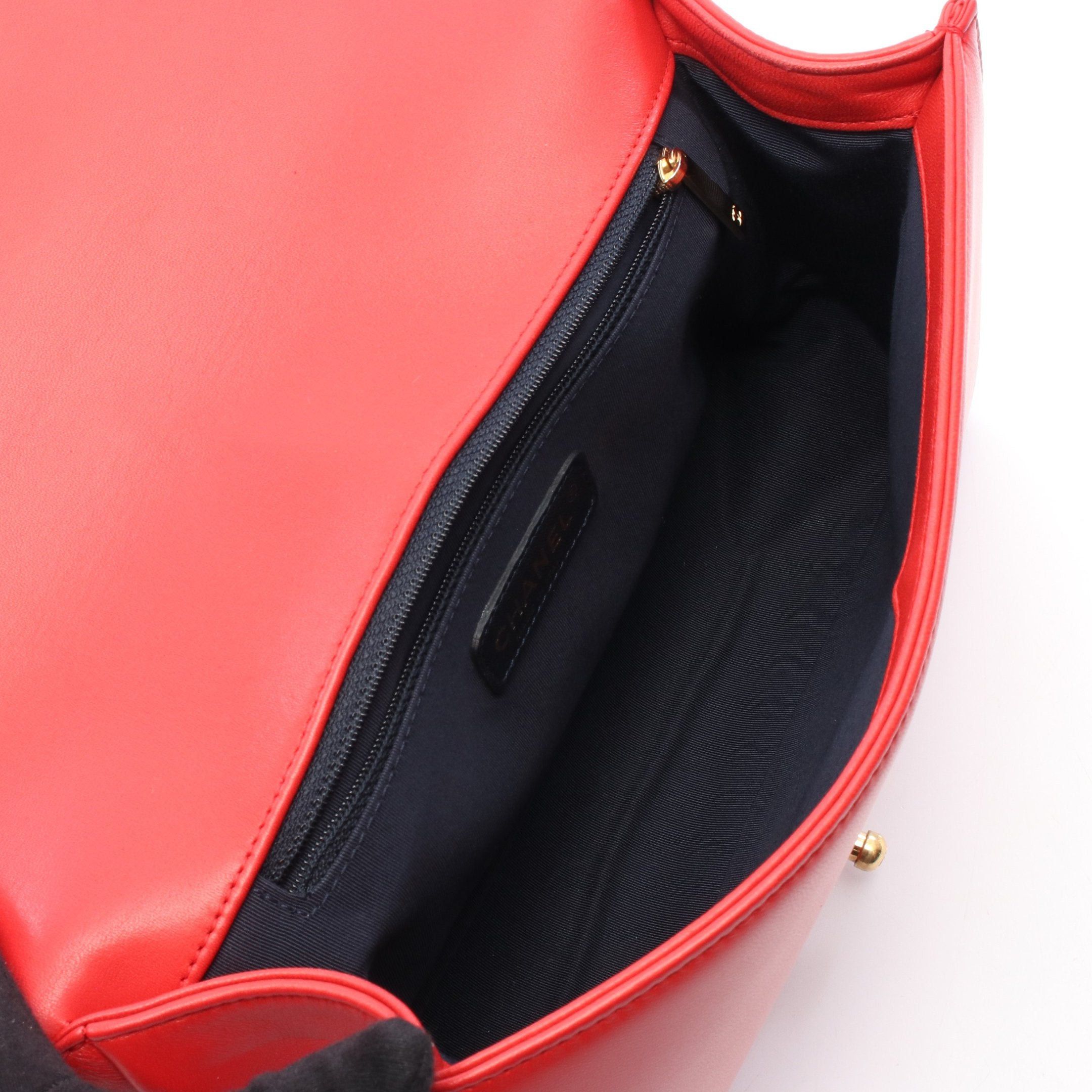 Chanel Chanel Boy Chanel Large Matelasse Chain Shoulder Bag Leather Red Gold Hardware Size ONE SIZE - 3 Thumbnail