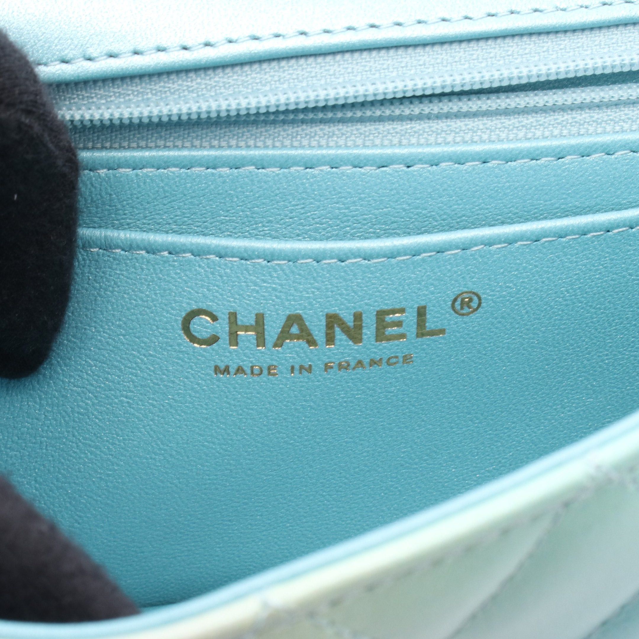 Chanel Chanel Mini Matelasse 20 Chain Shoulder Bag Leather Blue Multicolor Gold Hardware Size ONE SIZE - 4 Thumbnail
