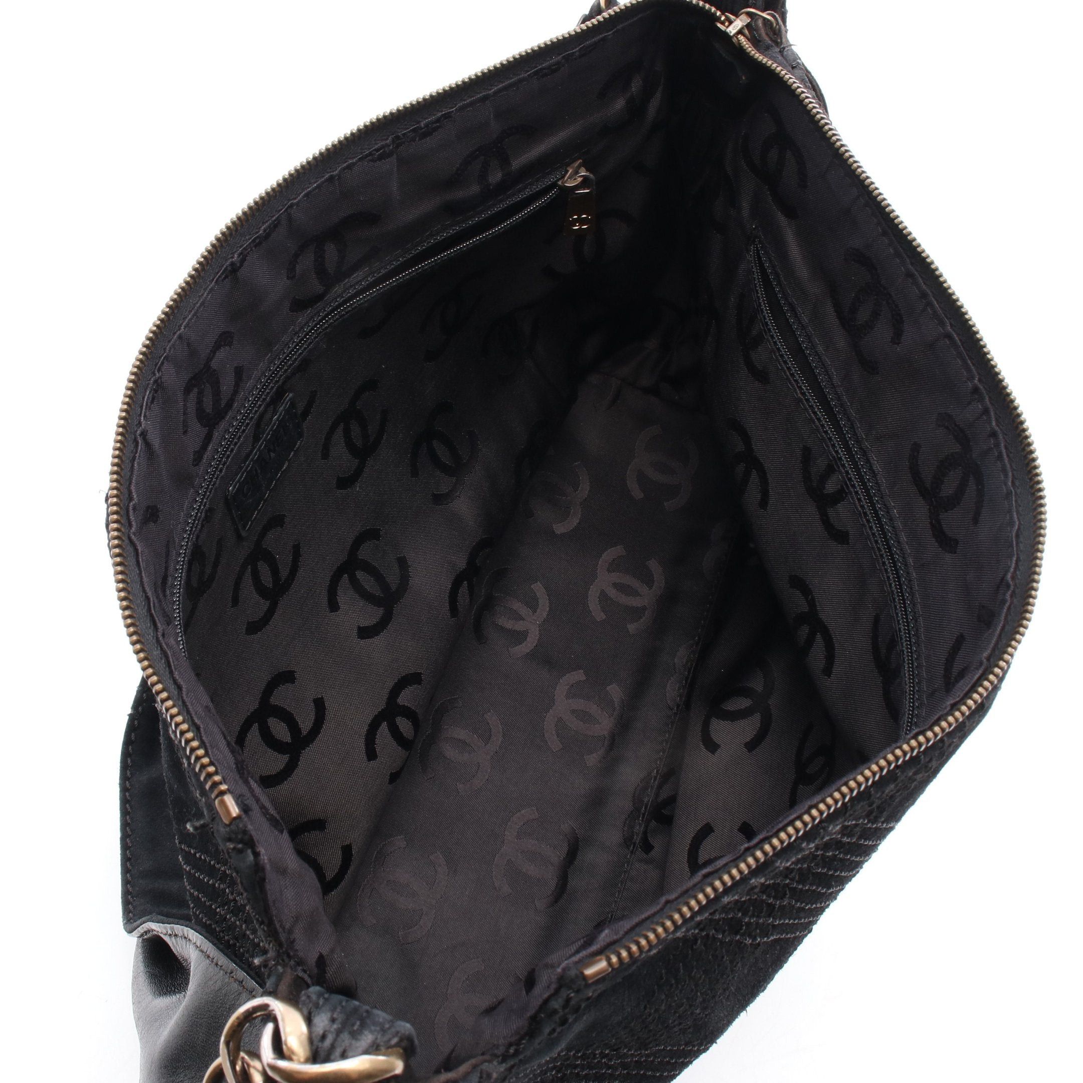 Chanel Chanel Shoulder Bag Suede Black Gold Hardware Size ONE SIZE - 3 Thumbnail
