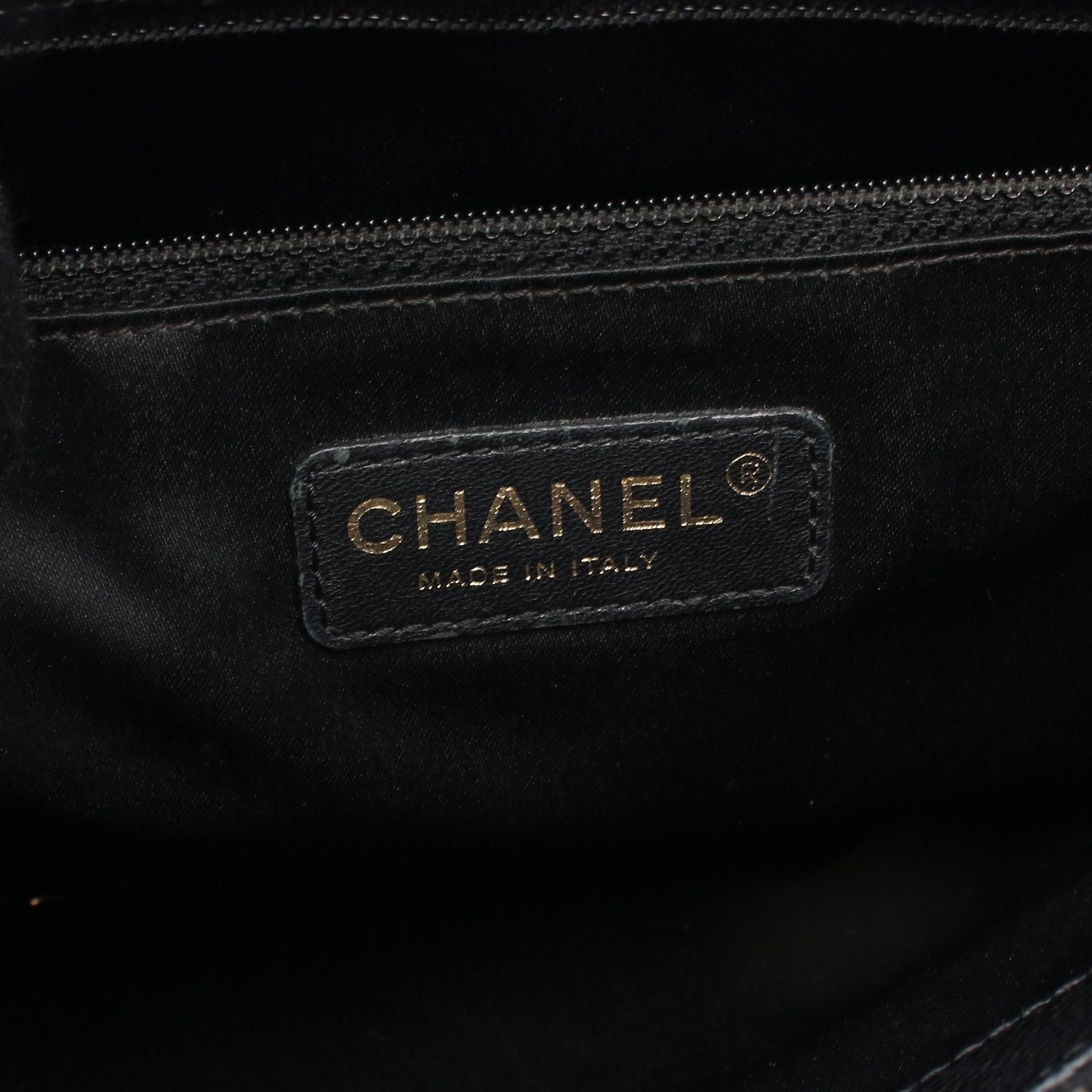 Chanel Chanel Matelasse Grand Shopping Gst Chain Shoulder Bag Tote Caviar Skin Black Gold Hardware Size ONE SIZE - 4 Thumbnail