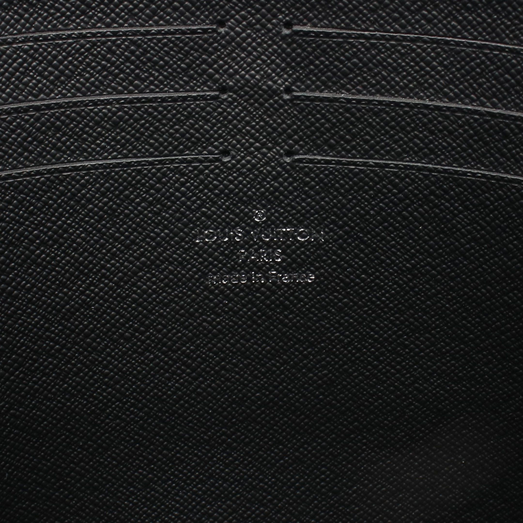 Louis Vuitton Louis Vuitton Pochette Voyage Mm Monogram Eclipse Clutch Bag Leather Black Size ONE SIZE - 4 Thumbnail