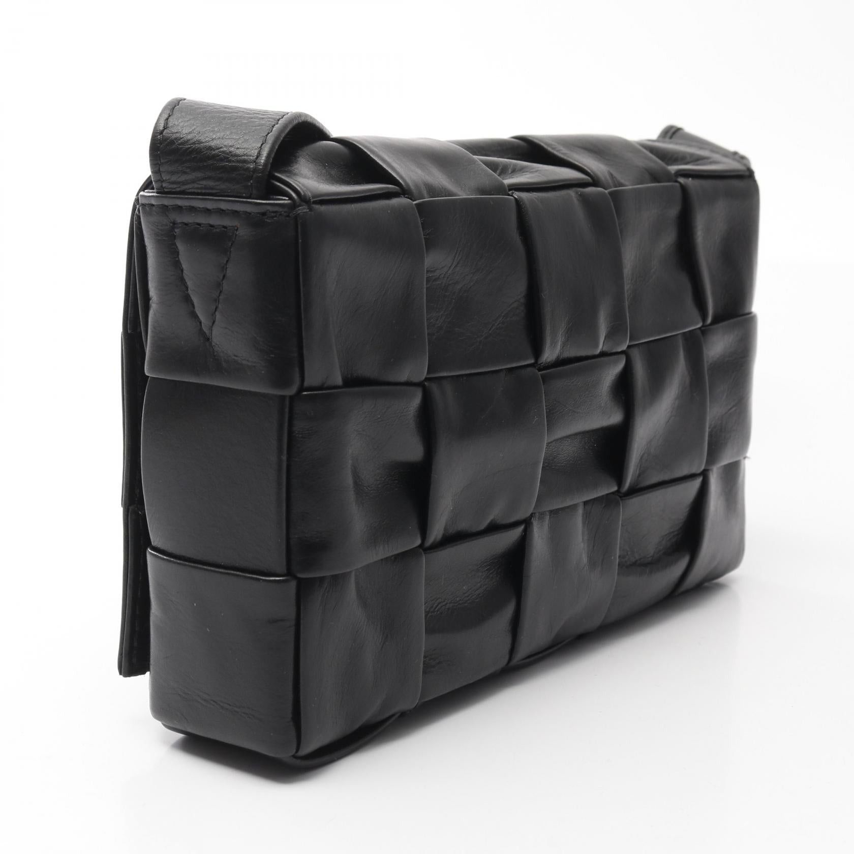 Bottega Veneta Bottega Veneta Small Cassette Shoulder Bag Leather Black Size ONE SIZE - 2 Thumbnail