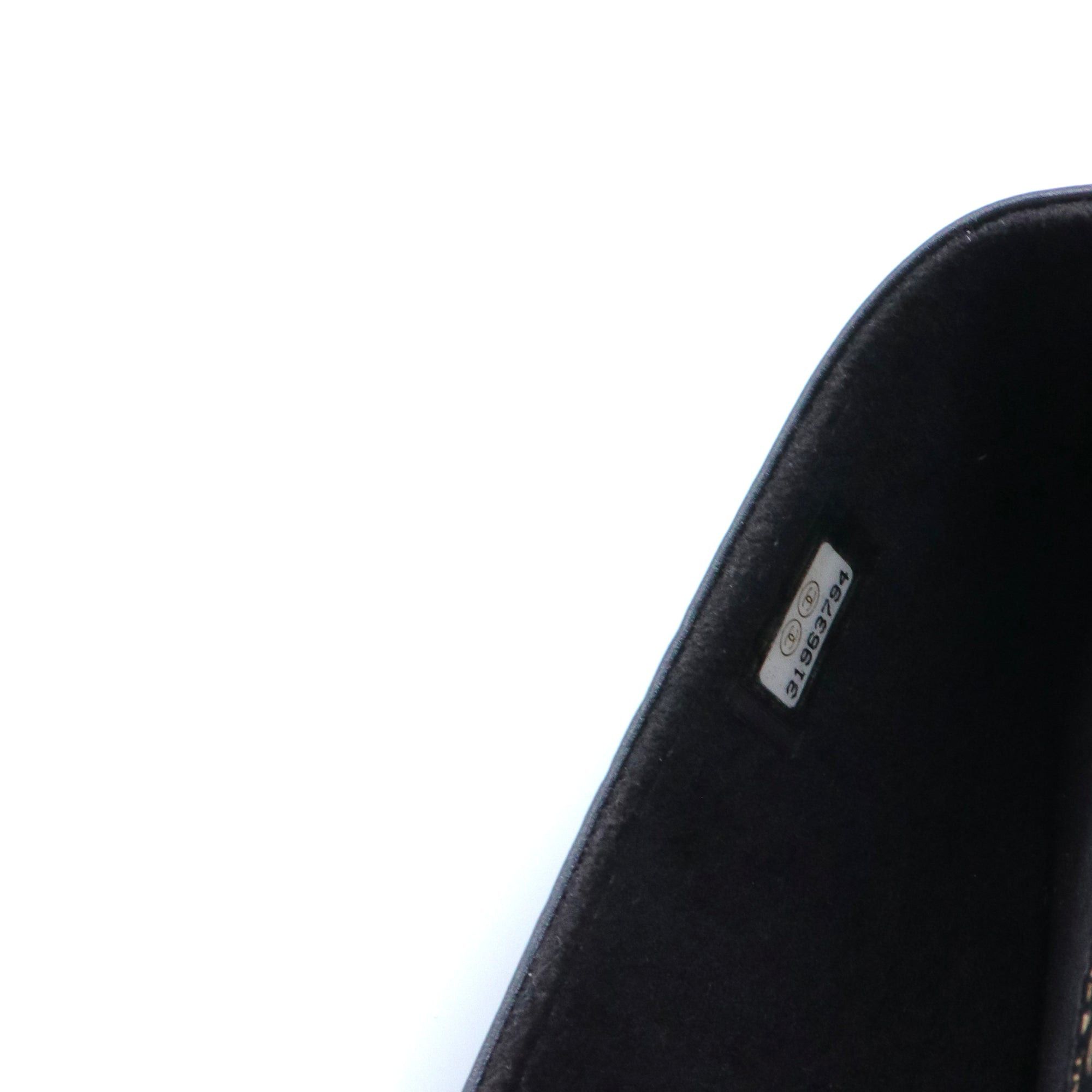 Chanel CHANEL - Chanel black caviar leather shoulder bag/eyeglass case Size ONE SIZE - 9 Thumbnail