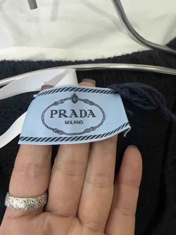 Prada Prada Black Wool Vest Size US S / EU 44-46 / 1 - 5 Thumbnail