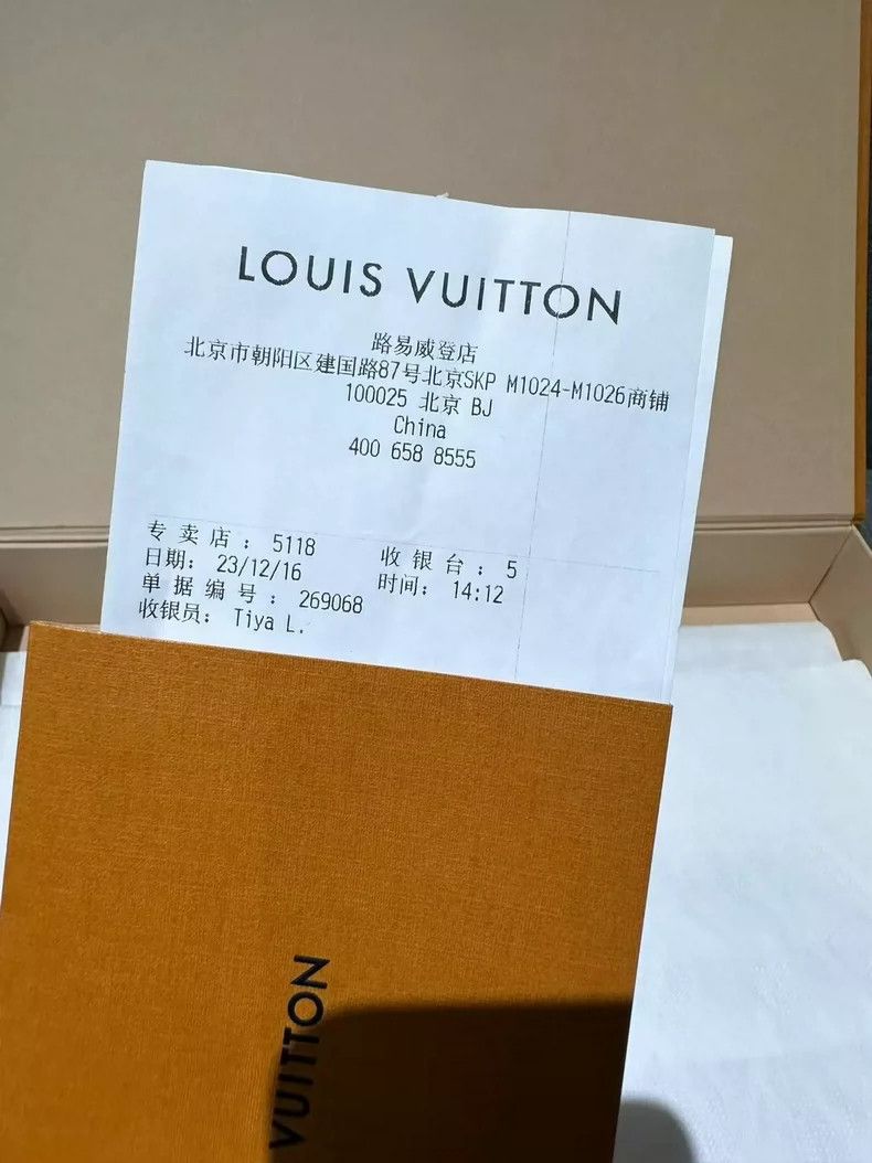 Louis Vuitton Louis Vuitton Cashmere Scarf with Fringe Size ONE SIZE - 4 Thumbnail