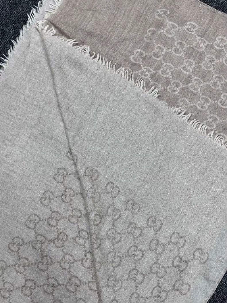 Gucci Gucci Printed Wool Scarf in Beige Color Size ONE SIZE - 5 Thumbnail