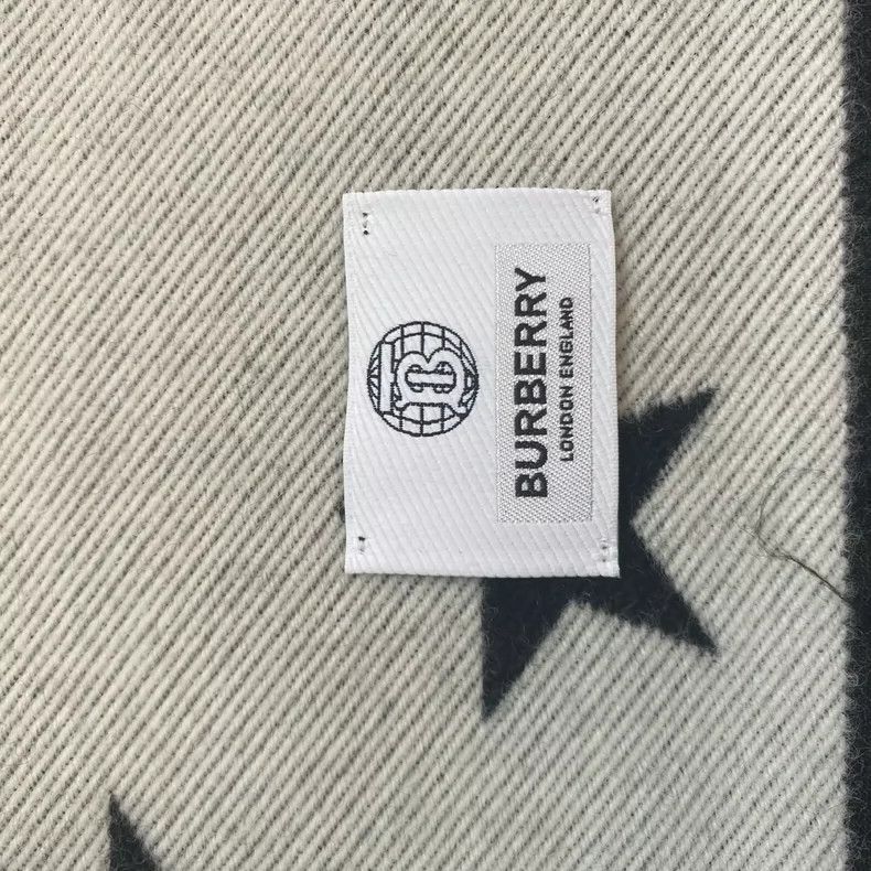 Burberry Burberry Double-Sided Scarf with Logo Size ONE SIZE - 4 Thumbnail
