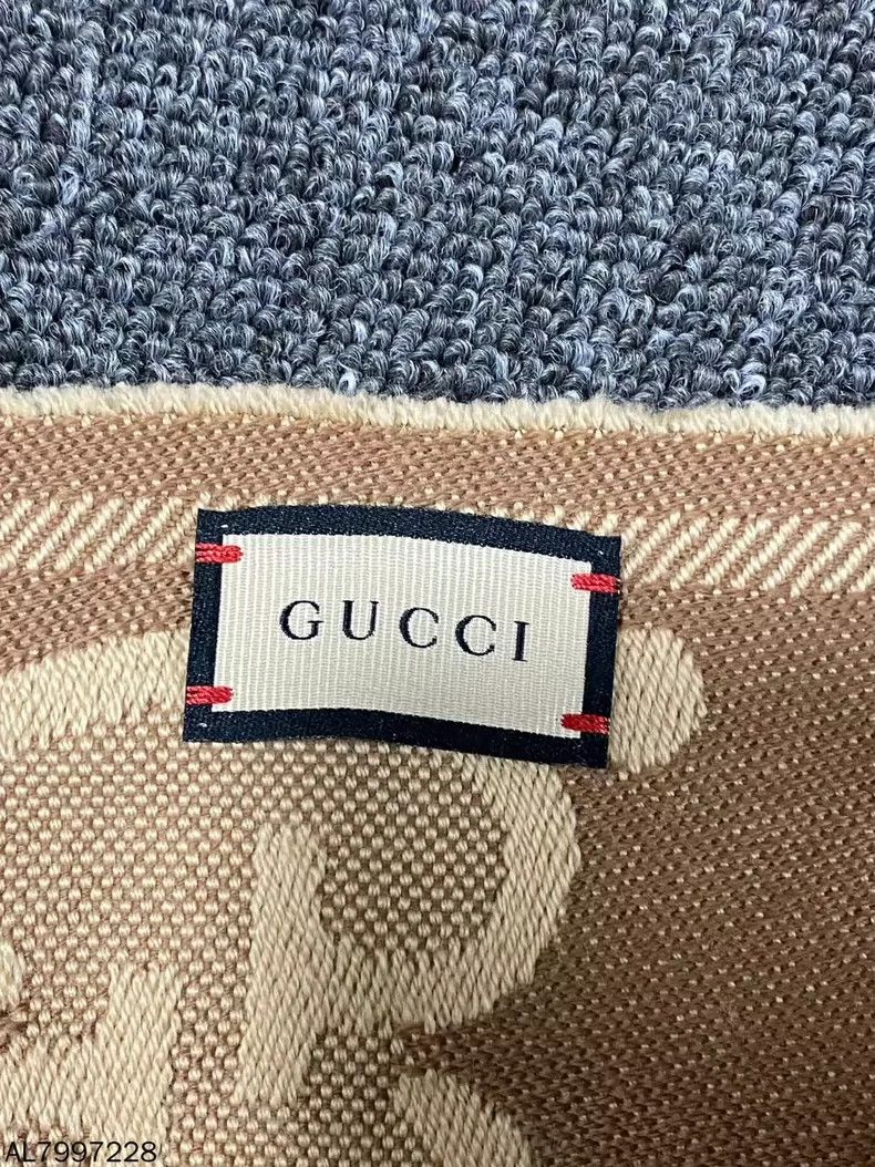 Gucci Gucci Double-Sided Monogram Scarf Size ONE SIZE - 5 Thumbnail
