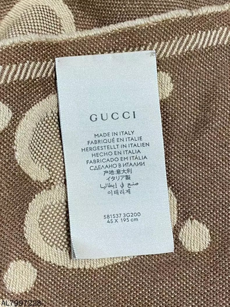 Gucci Gucci Double-Sided Monogram Scarf Size ONE SIZE - 4 Thumbnail