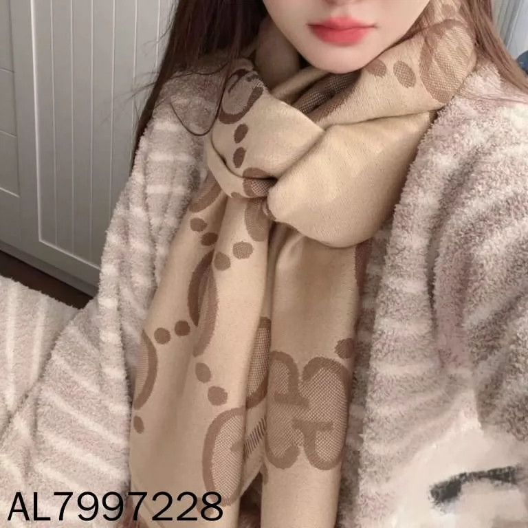 Gucci Gucci Double-Sided Monogram Scarf Size ONE SIZE - 7 Thumbnail