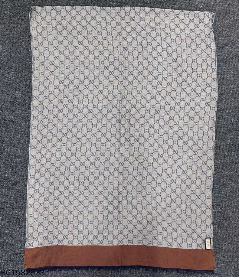 Gucci Gucci Double Face Scarf in Blue and Gray Size ONE SIZE - 3 Thumbnail