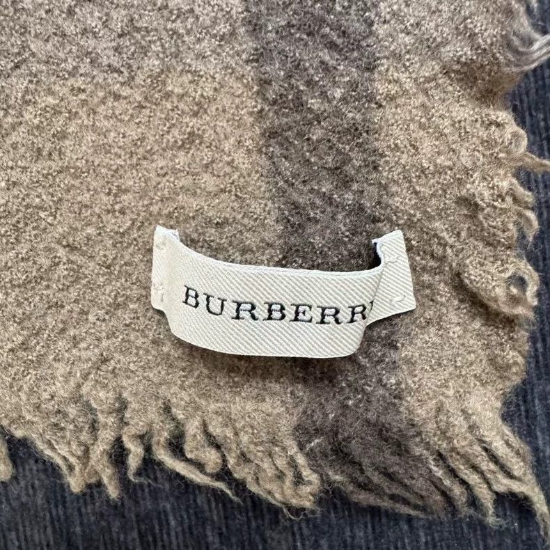 Burberry Burberry Khaki Check Logo Scarf Unisex Size Size ONE SIZE - 3 Thumbnail