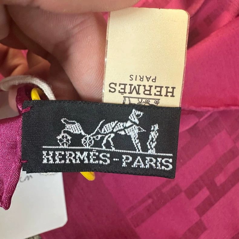 Hermes Hermes Purple Printed Silk Scarf Size ONE SIZE - 7 Thumbnail