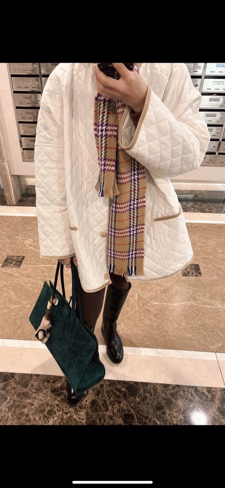 Burberry Burberry Classic Check Wool Scarf Size ONE SIZE - 5 Thumbnail