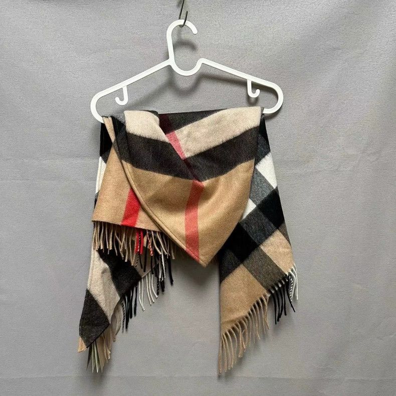 Burberry Burberry Cashmere Plaid Scarf with Fringe Size ONE SIZE - 2 Thumbnail