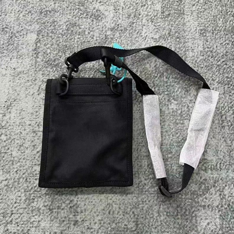 Balenciaga Balenciaga Explorer Logo Crossbody Bag Black Size ONE SIZE - 2 Thumbnail