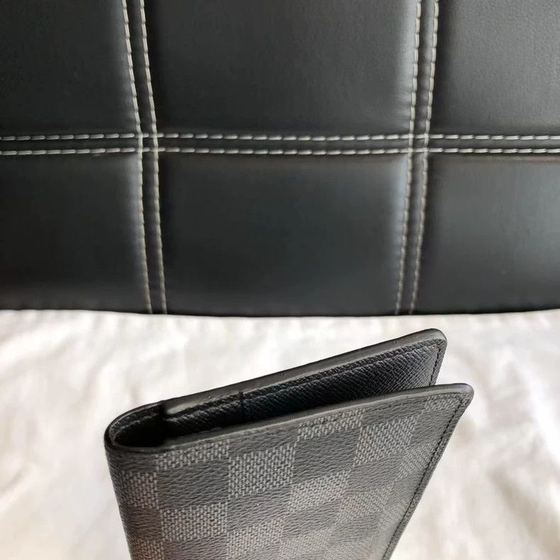 Louis Vuitton LV Long Checkered Folding Wallet Special Price Size ONE SIZE - 4 Thumbnail
