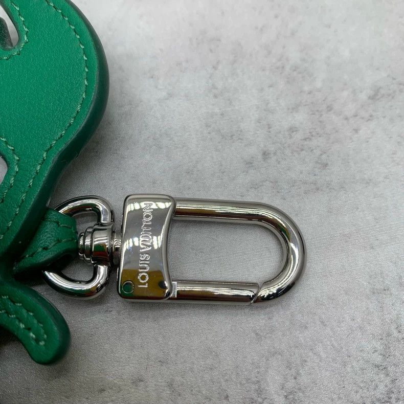 Louis Vuitton Louis Vuitton Green Crab Headphone Case Size ONE SIZE - 4 Thumbnail