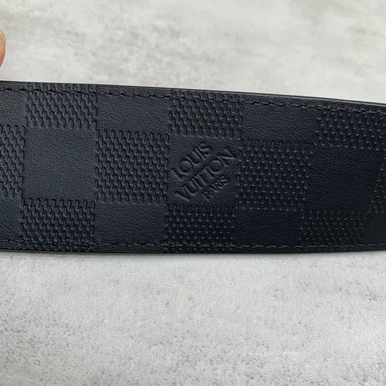 Louis Vuitton Louis Vuitton Black Checkered Belt Size ONE SIZE - 7 Thumbnail