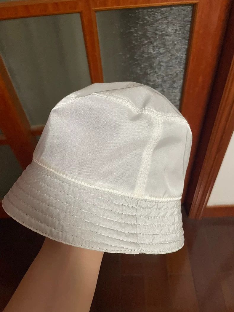 Prada Prada White Bucket Hat Size M Size ONE SIZE - 2 Thumbnail
