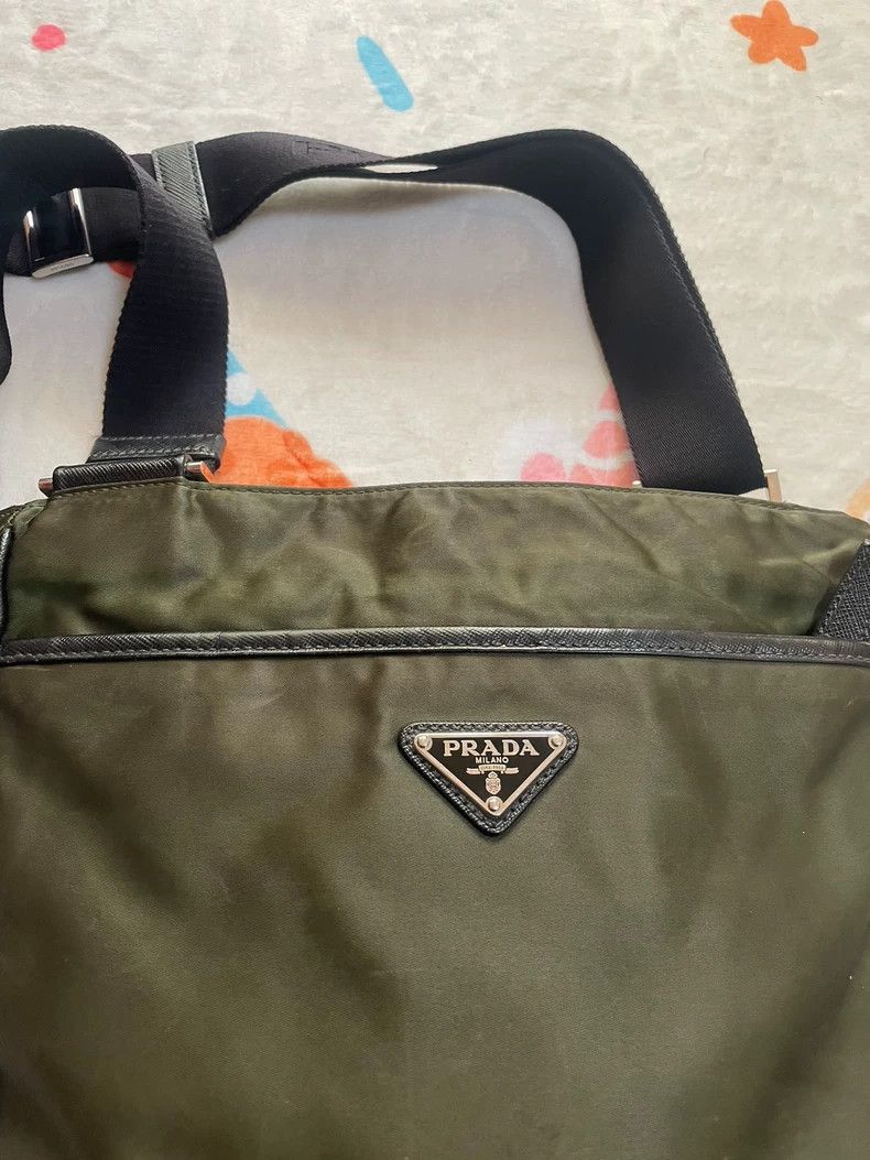 Prada Prada Green Crossbody Shoulder Bag Authentic Size ONE SIZE - 2 Thumbnail