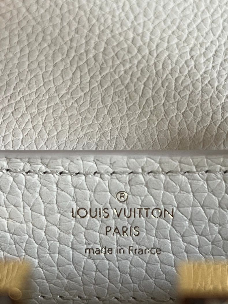 Louis Vuitton Louis Vuitton Capucines Mini White Bag Size ONE SIZE - 8 Thumbnail
