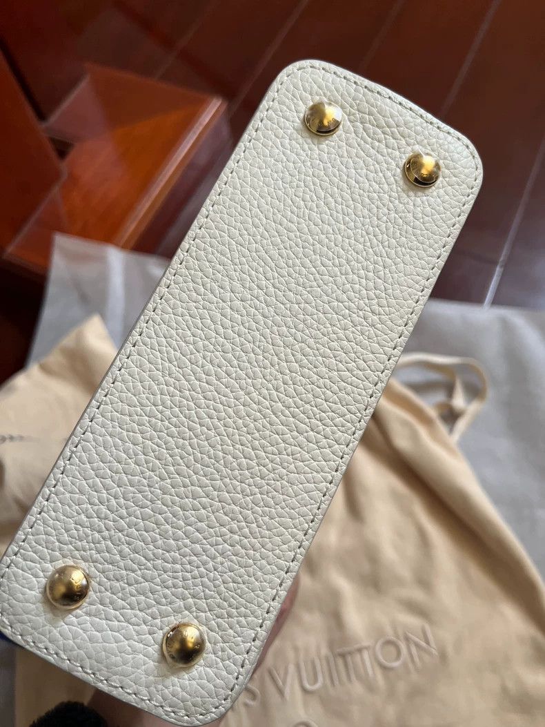 Louis Vuitton Louis Vuitton Capucines Mini White Bag Size ONE SIZE - 3 Thumbnail