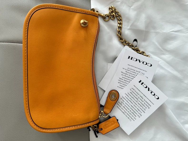 Coach Coach Shoulder Bag in New Condition Size ONE SIZE - 2 Thumbnail