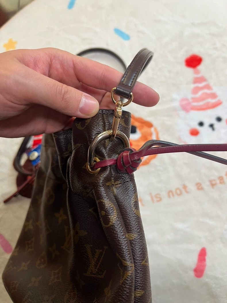 Louis Vuitton Louis Vuitton Monogram Bucket Bag with Strap Size ONE SIZE - 5 Thumbnail