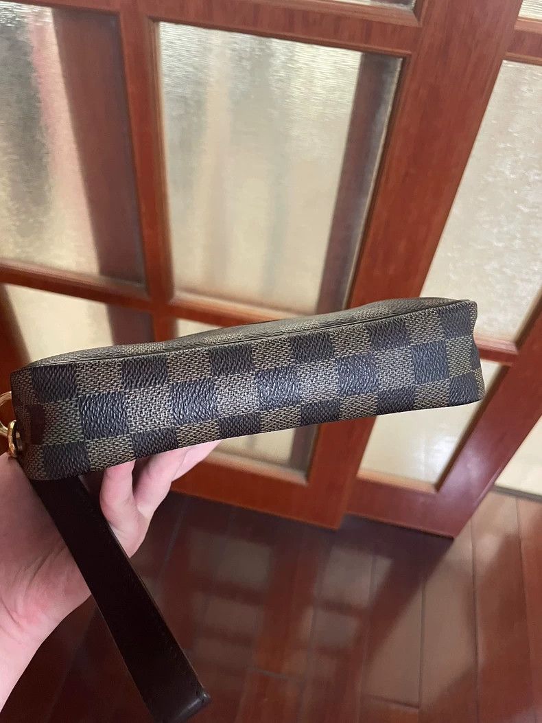 Louis Vuitton LV Checkerboard Handheld Camera Bag Size ONE SIZE - 4 Thumbnail