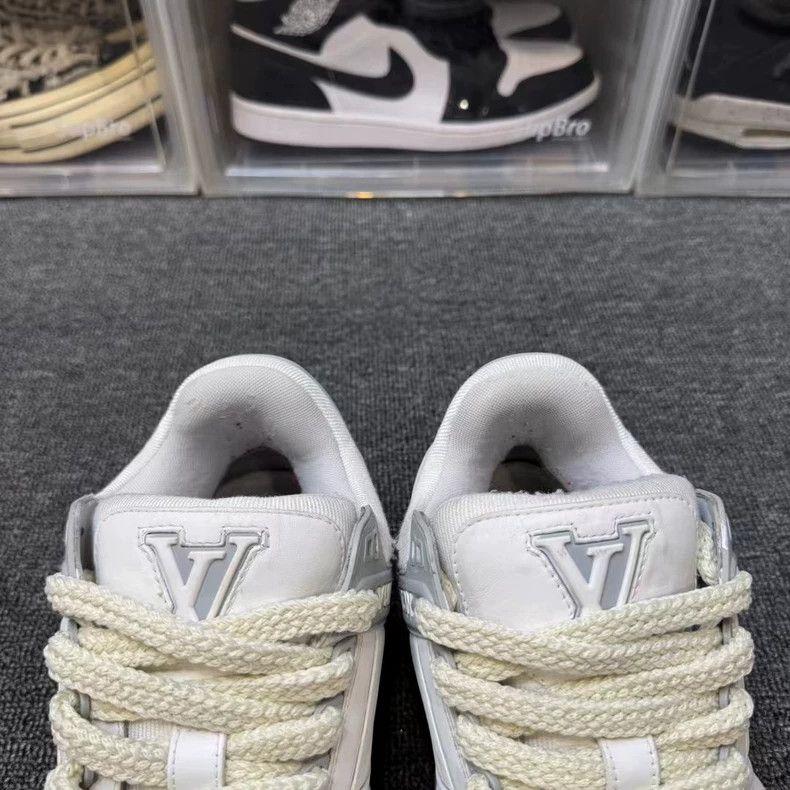 Louis Vuitton Lv Trainer Sneakers Gray and White Size 6 Size US 6 / EU 39 - 2 Thumbnail