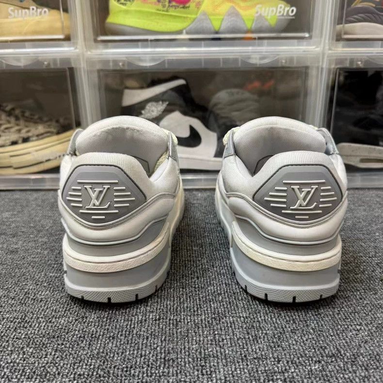 Louis Vuitton Lv Trainer Sneakers Gray and White Size 6 Size US 6 / EU 39 - 3 Thumbnail
