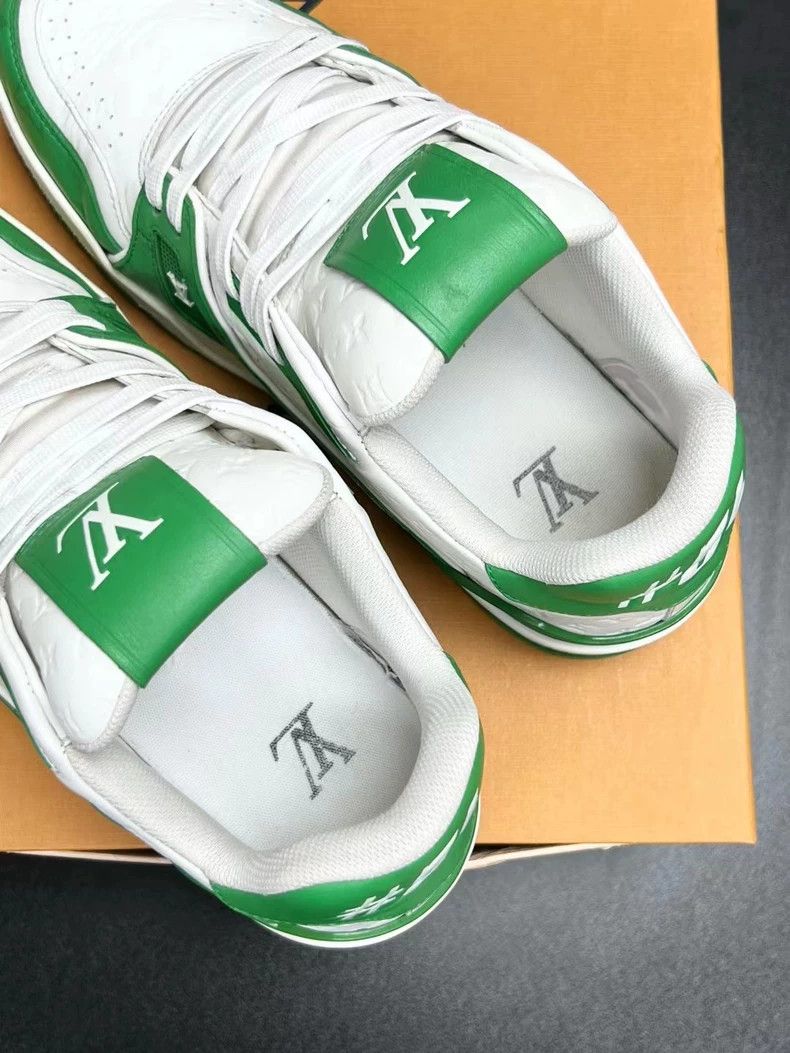 Louis Vuitton LV Trainer Sneakers in White and Green Size US 7 / EU 40 - 4 Thumbnail