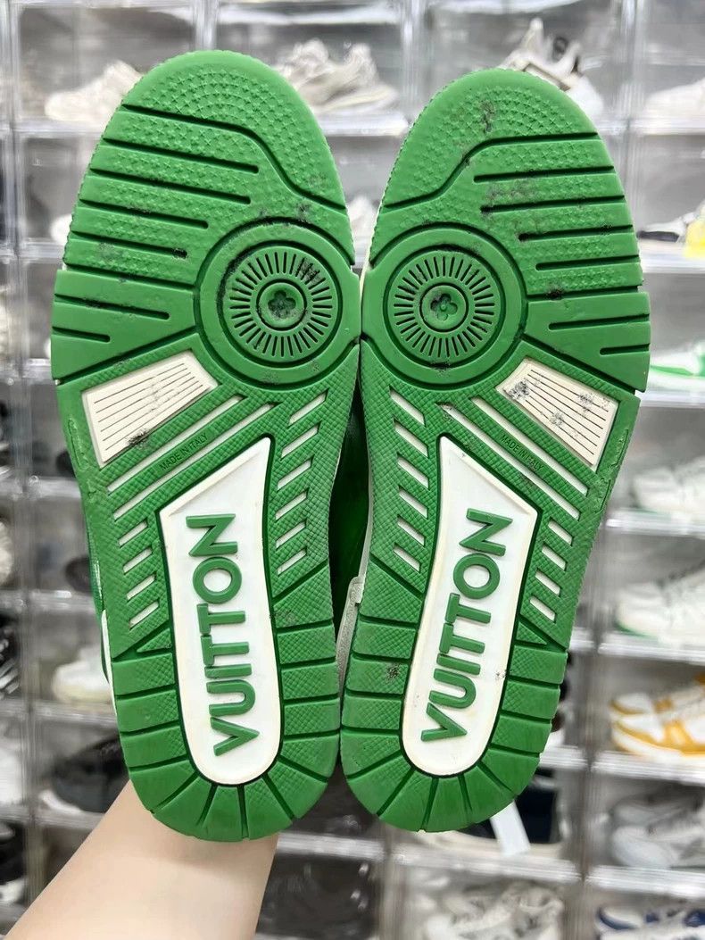 Louis Vuitton LV Trainer Sneakers in White and Green Size US 7 / EU 40 - 8 Thumbnail