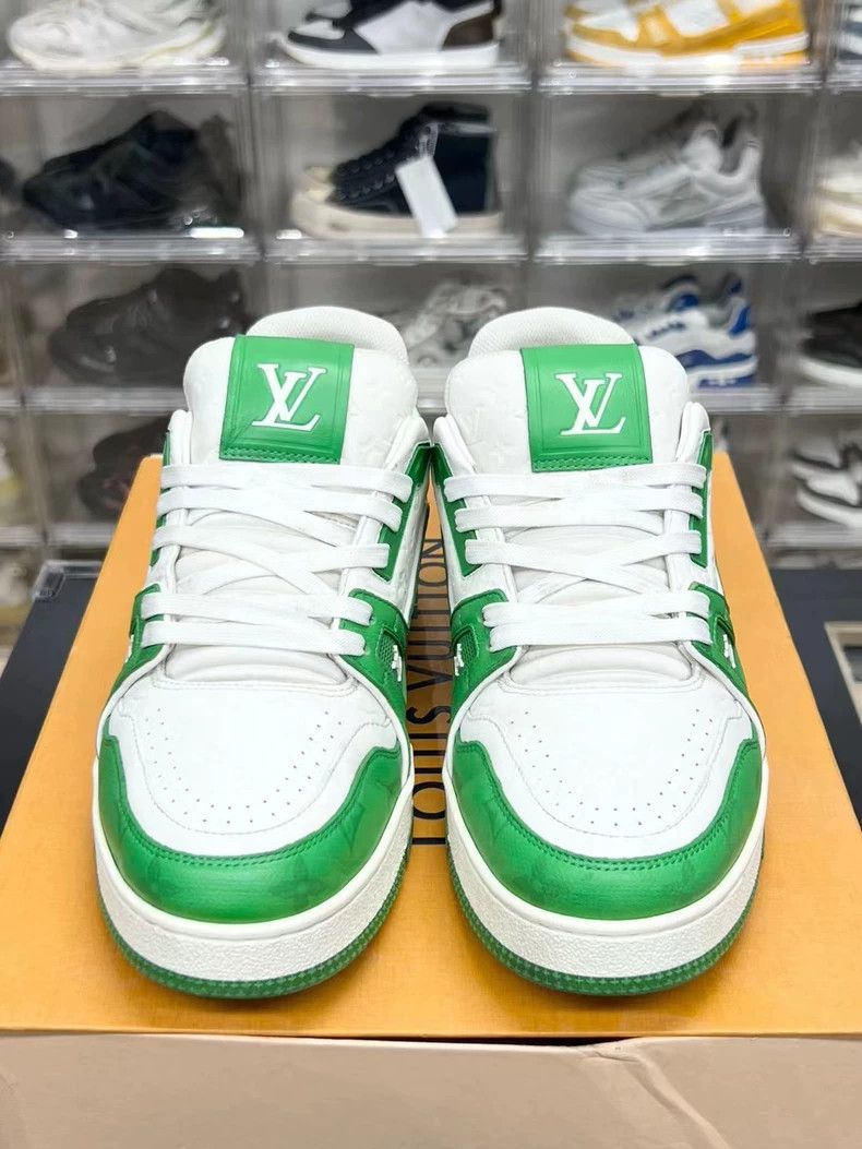 Louis Vuitton LV Trainer Sneakers in White and Green Size US 7 / EU 40 - 2 Thumbnail
