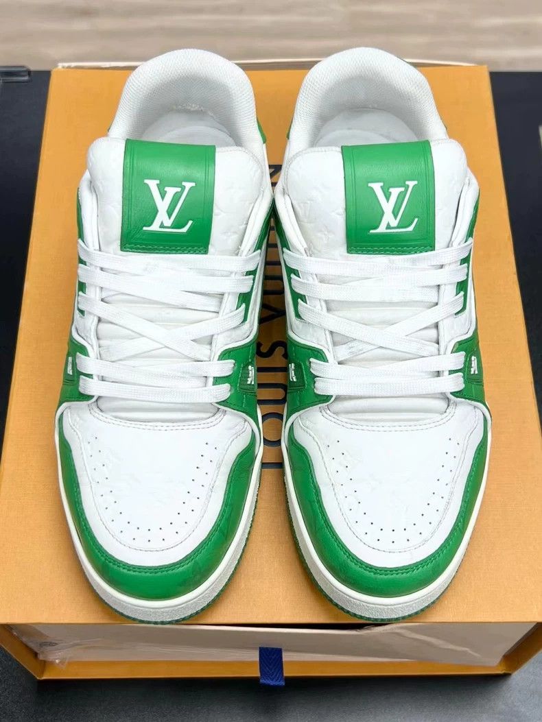 Louis Vuitton LV Trainer Sneakers in White and Green Size US 7 / EU 40 - 3 Thumbnail