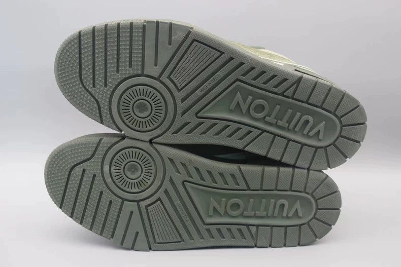 Louis Vuitton Louis Vuitton Trainer Green Sneakers Size 6.5 Size US 6.5 / EU 39-40 - 6 Thumbnail