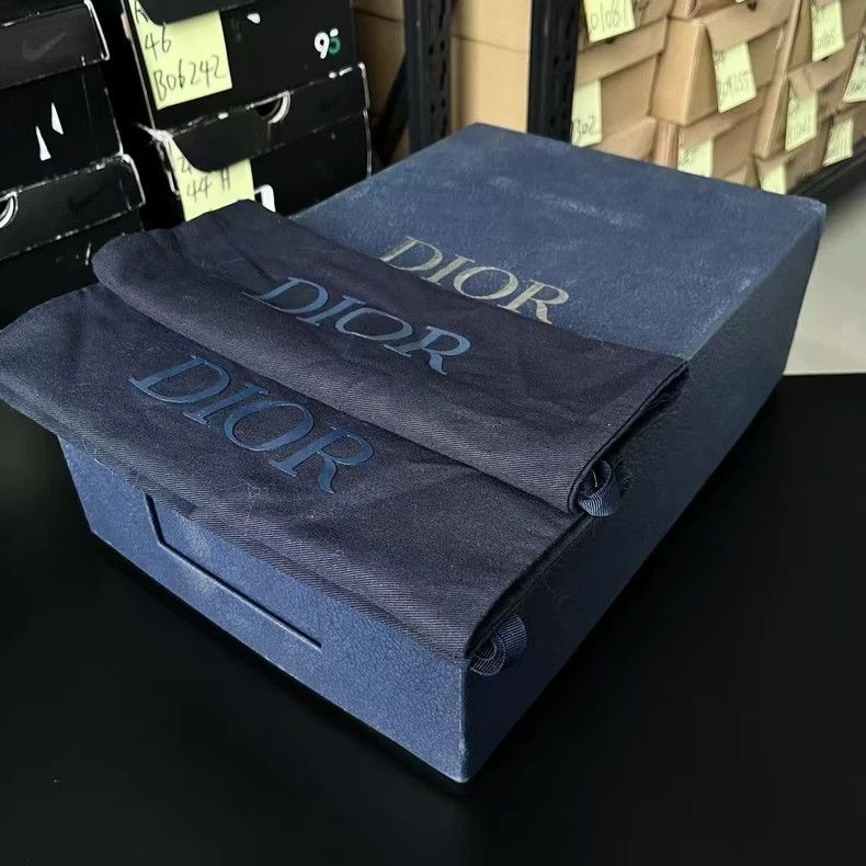 Dior Dior B27 Sneakers in Gray and White Size US 9 / EU 42 - 8 Thumbnail