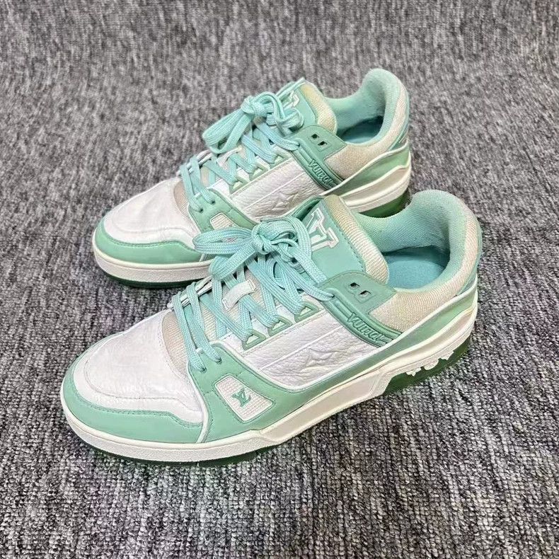 Louis Vuitton Louis Vuitton Tiffany Green Trainer Sneakers Size 7 Size US 7 / EU 40 - 4 Thumbnail