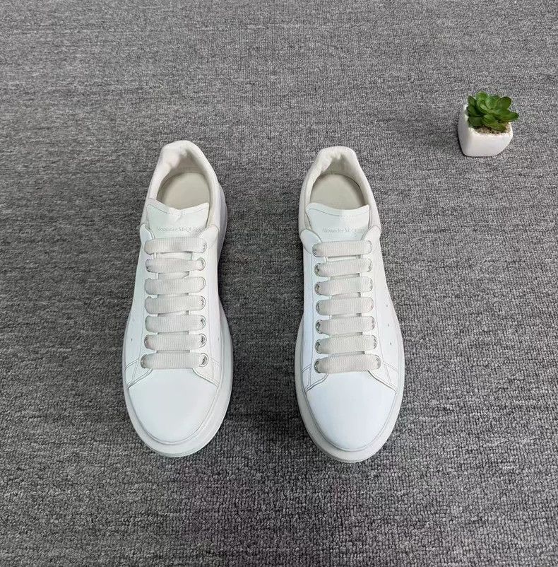 Alexander McQueen McQueen Reflective Sneakers Size 40 Size US 7.5 / EU 40-41 - 5 Thumbnail