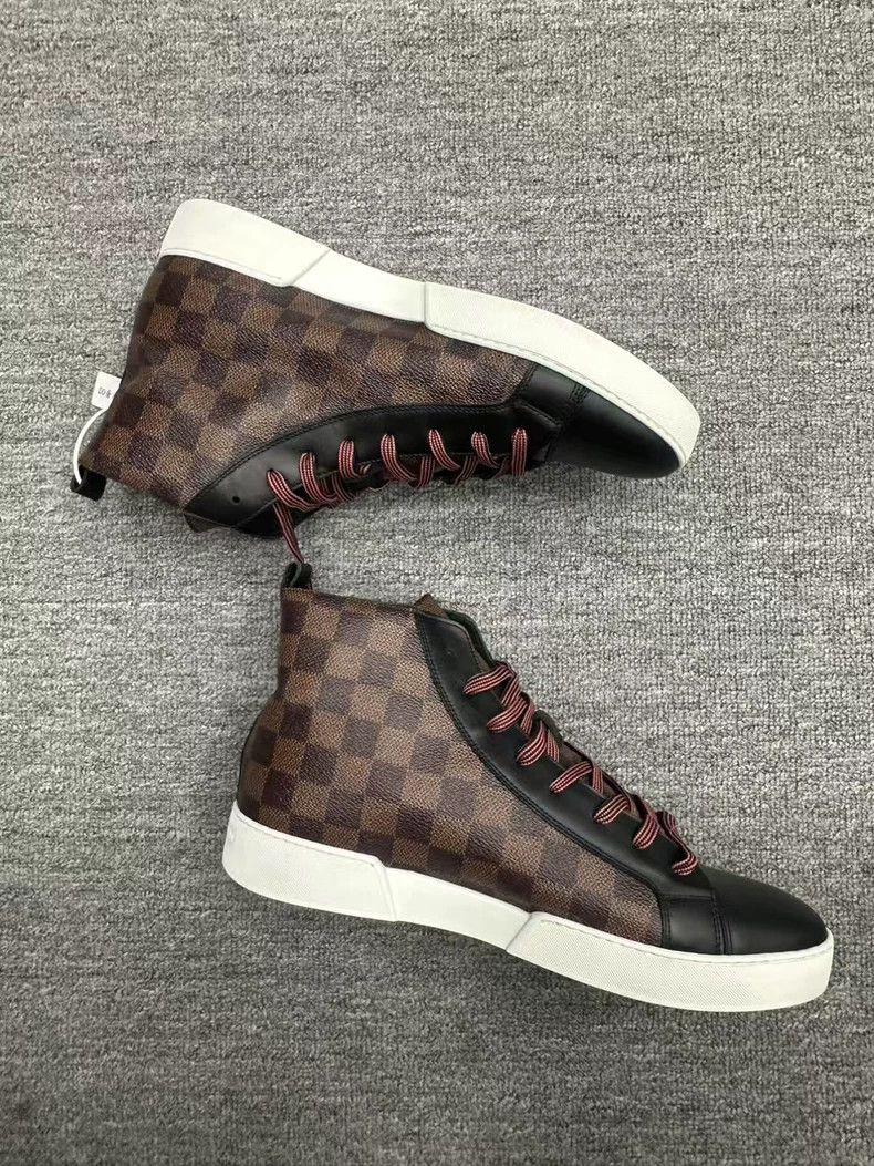 Louis Vuitton LV Animal Print Checkerboard Sneakers for Men Size US 10.5 / EU 43-44 - 3 Thumbnail