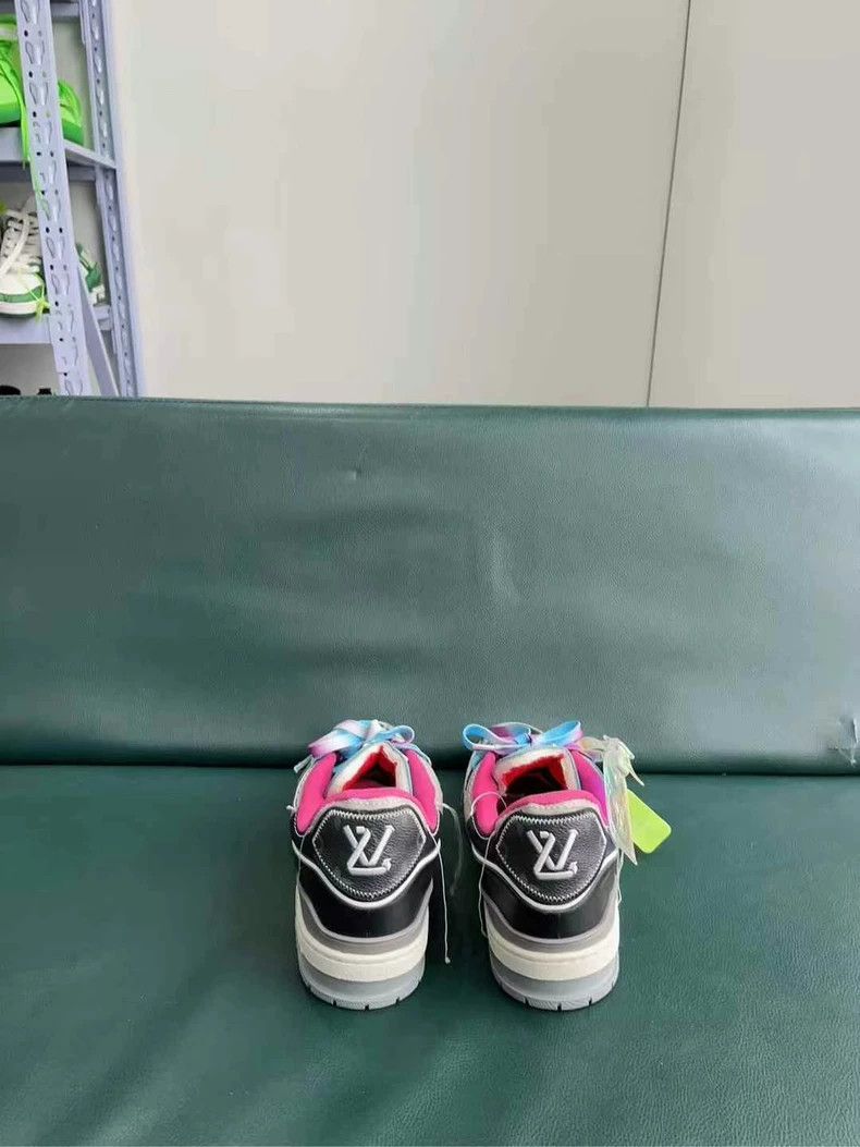 Louis Vuitton Louis Vuitton LV Trainer Black Pink Limited Edition Size US 8.5 / EU 41-42 - 3 Thumbnail