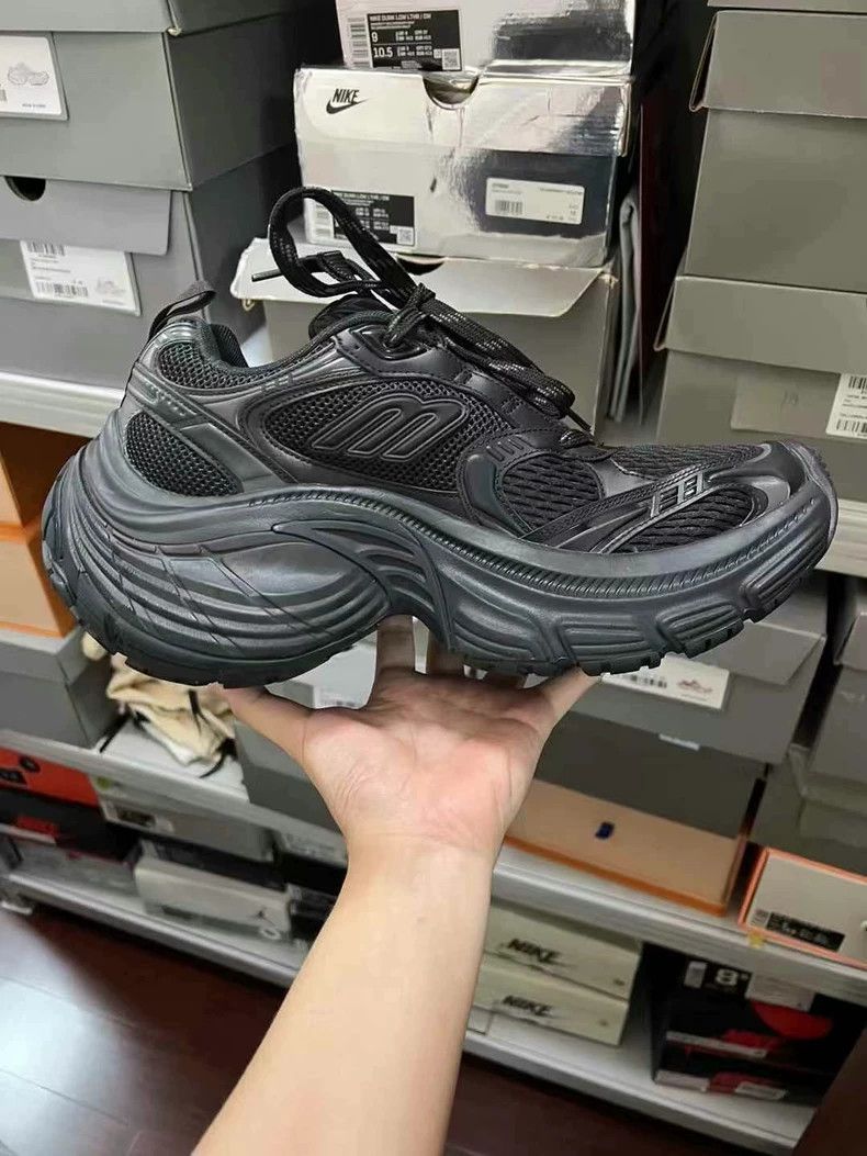 Balenciaga Balenciaga 10XL Black Sneakers Size 43 Size US 10 / EU 43 - 5 Thumbnail