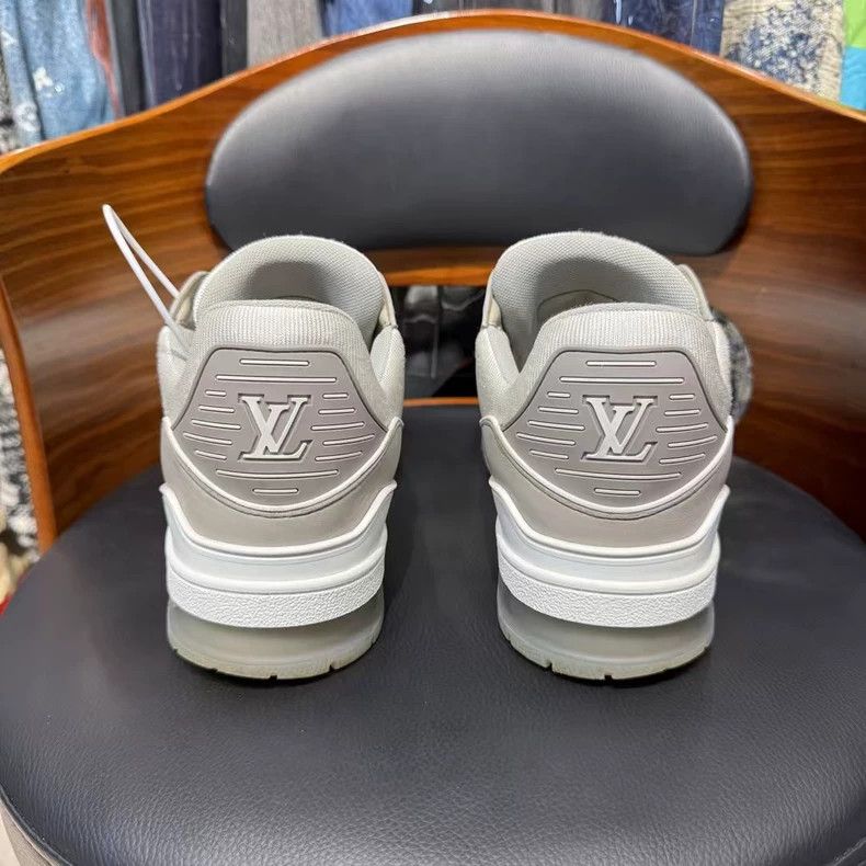 Louis Vuitton LV Trainer Sneakers Gray and White Colorway Size US 8 / EU 41 - 3 Thumbnail