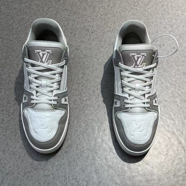 Louis Vuitton LV Trainer Sneakers Gray and White Colorway Size US 8 / EU 41 - 5 Thumbnail